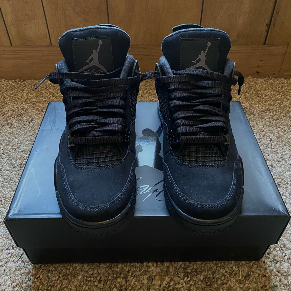 Jordan 4 Retro Black Cat (2020) - Picture 2 of 7